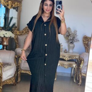 Robe noir standard taille (S au XL)