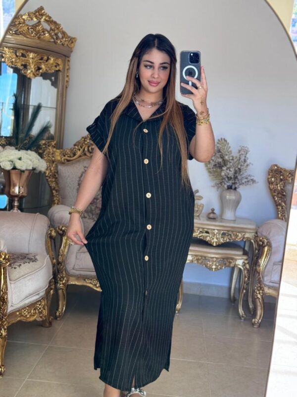 Robe noir standard taille (S au XL)